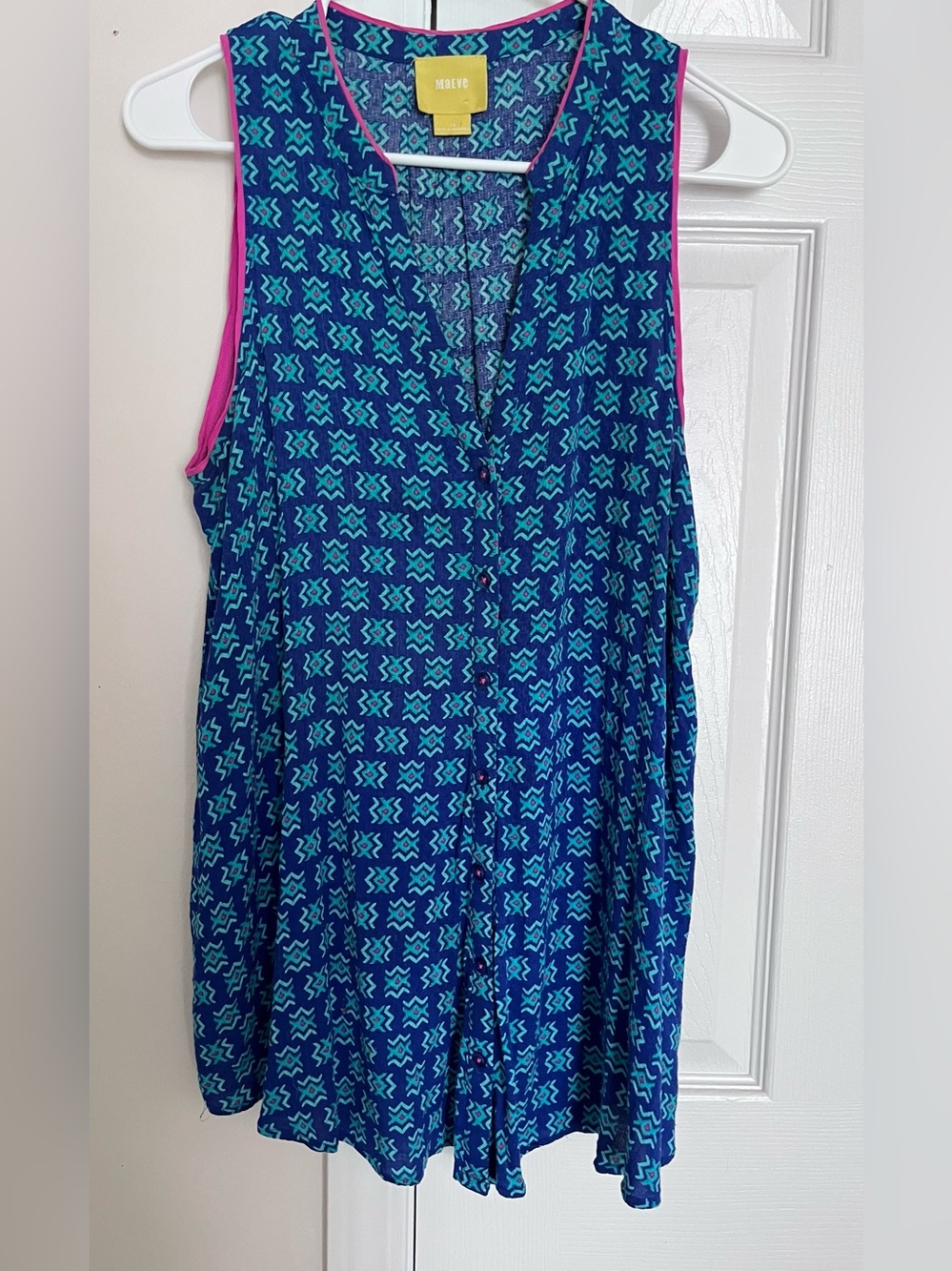 Anthropologie Maeve Geometric Sleeveless Button-Front Top with Pink Trim size 12